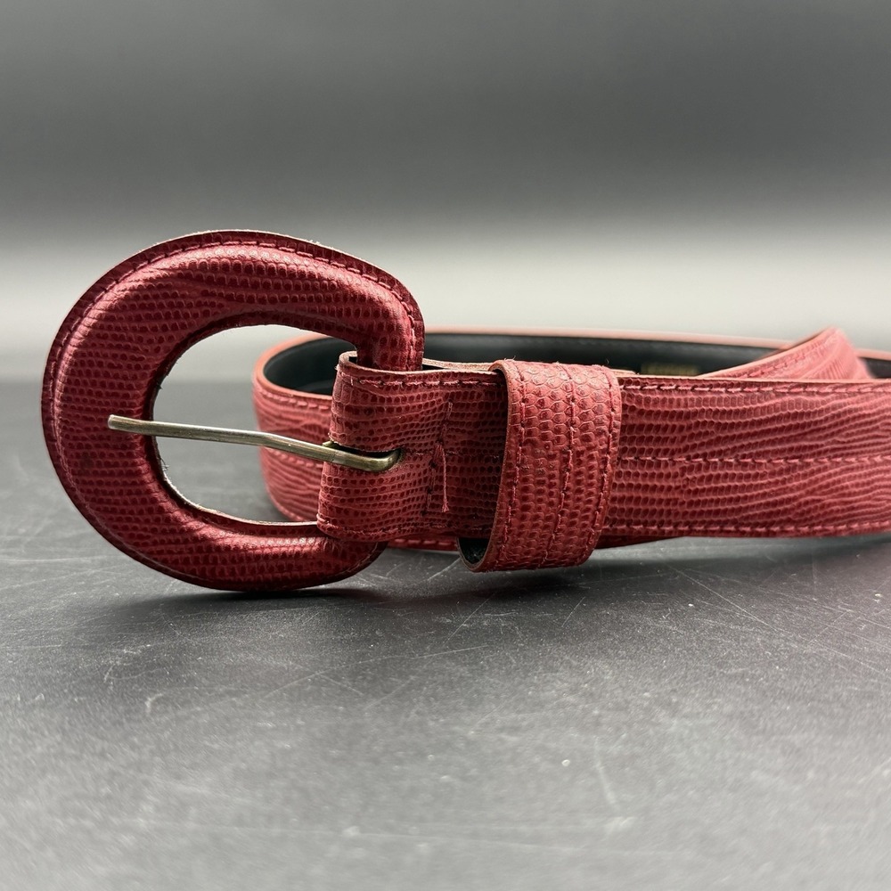 The Leather Shop Vintage Red Genuine Lizard Belt Small Covered Buckle USA 6810